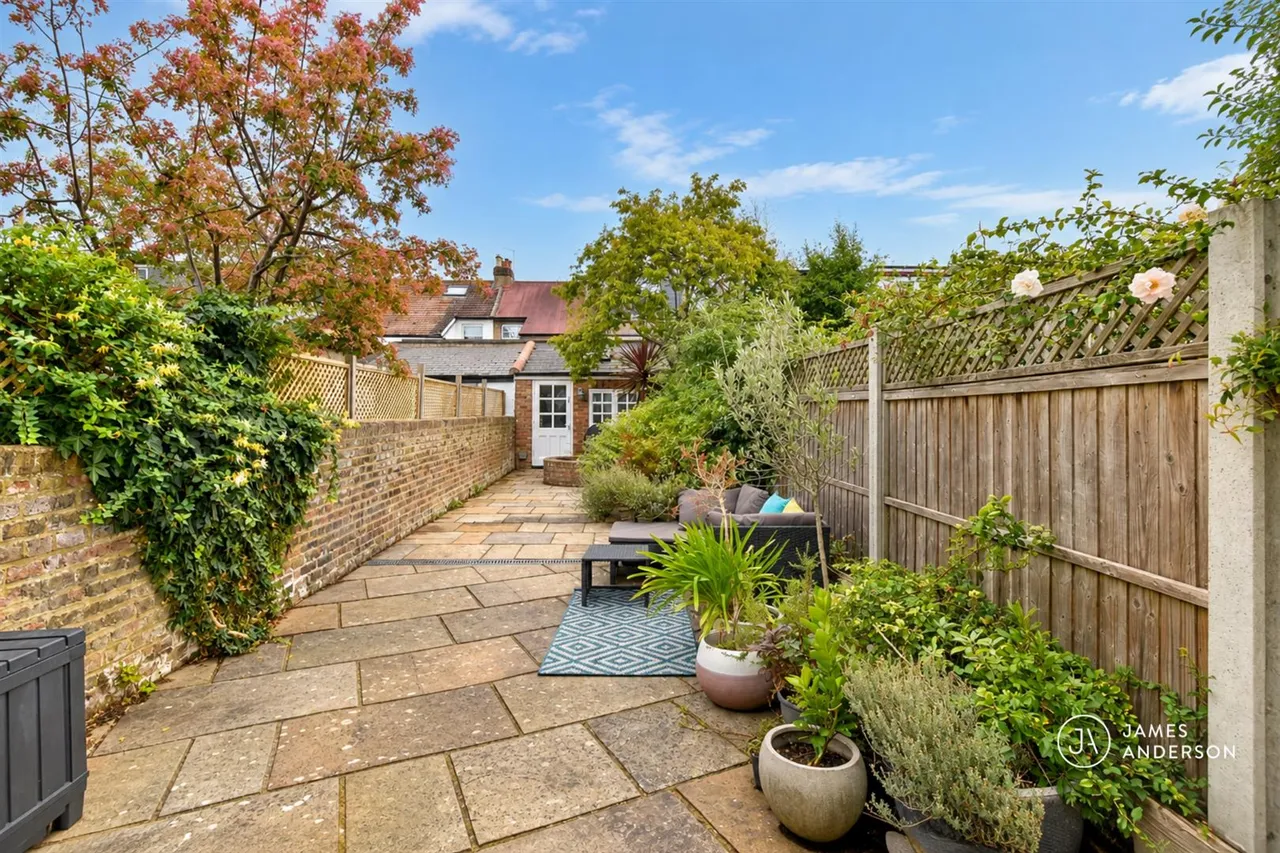 Queens Road, London, SW14, photo 10