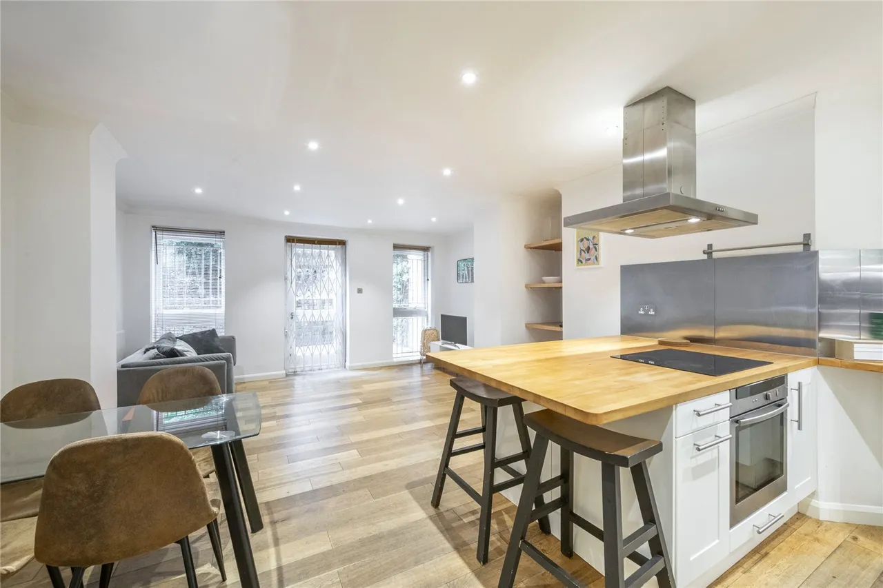 1 bed flat to rent, Frognal Lane, Hampstead, NW3