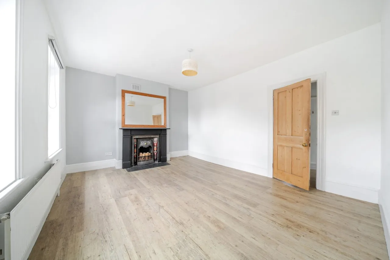 Camberwell Road, London, SE5, photo 10