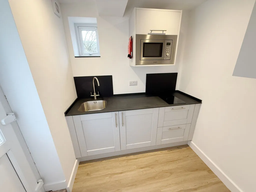Avenue Road, Grantham, photo 5