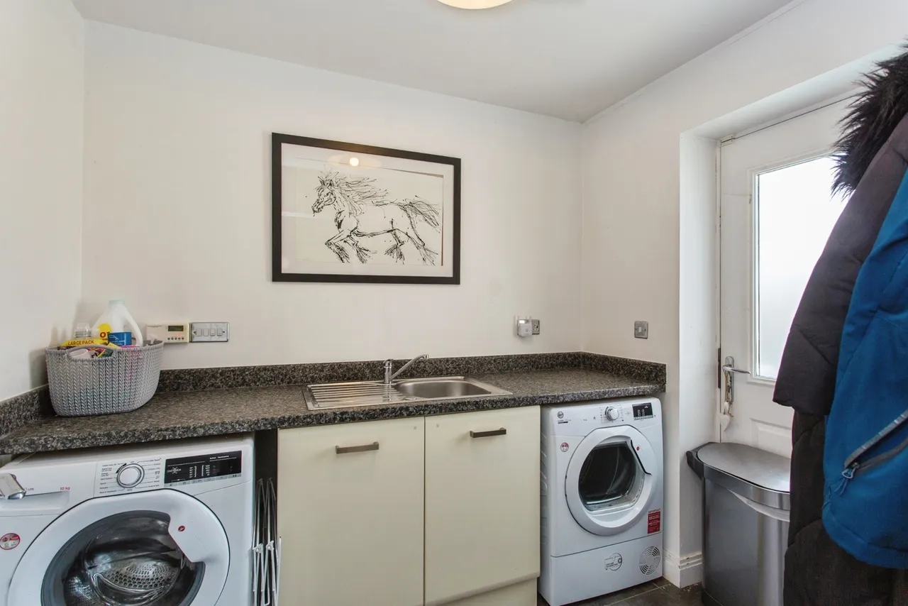 Cypress Close, Leyland, PR25, photo 12