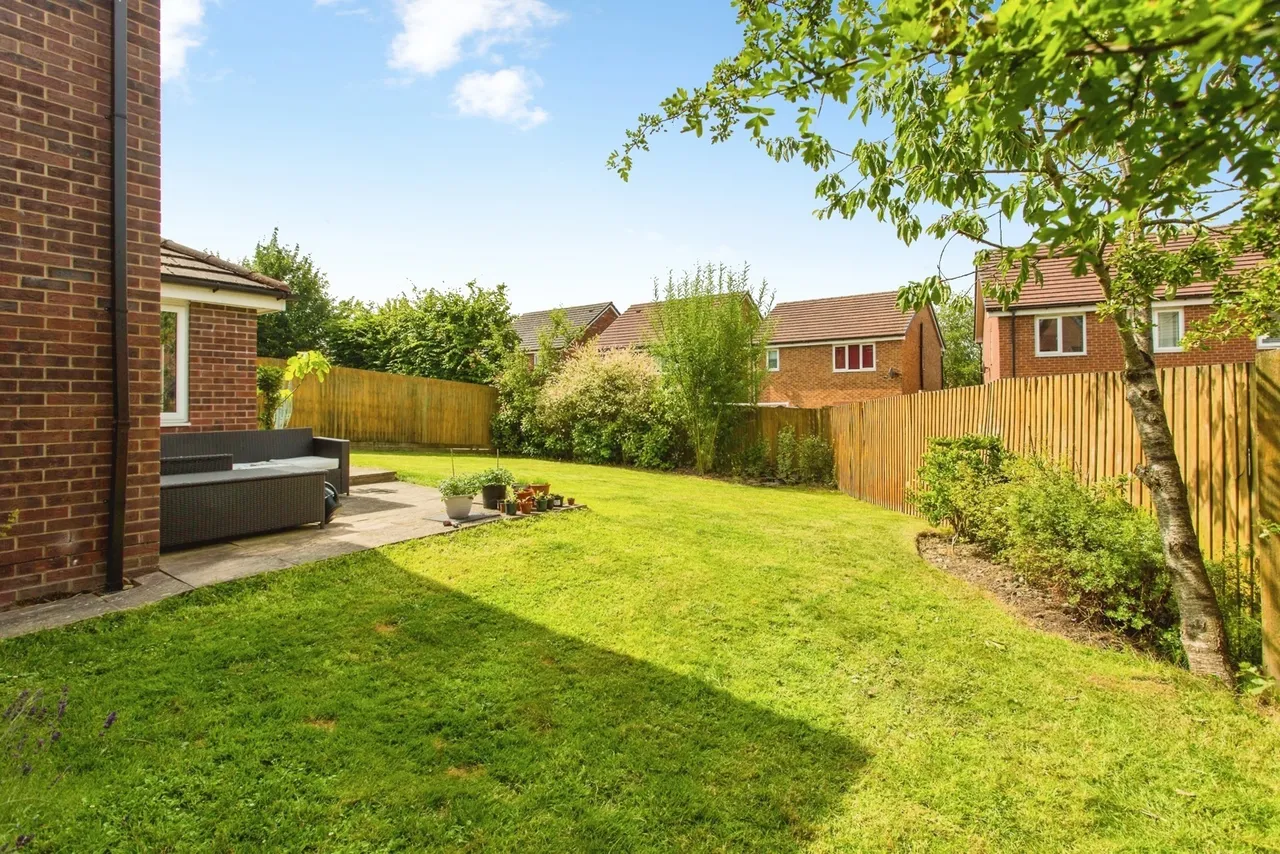 Cypress Close, Leyland, PR25, photo 21
