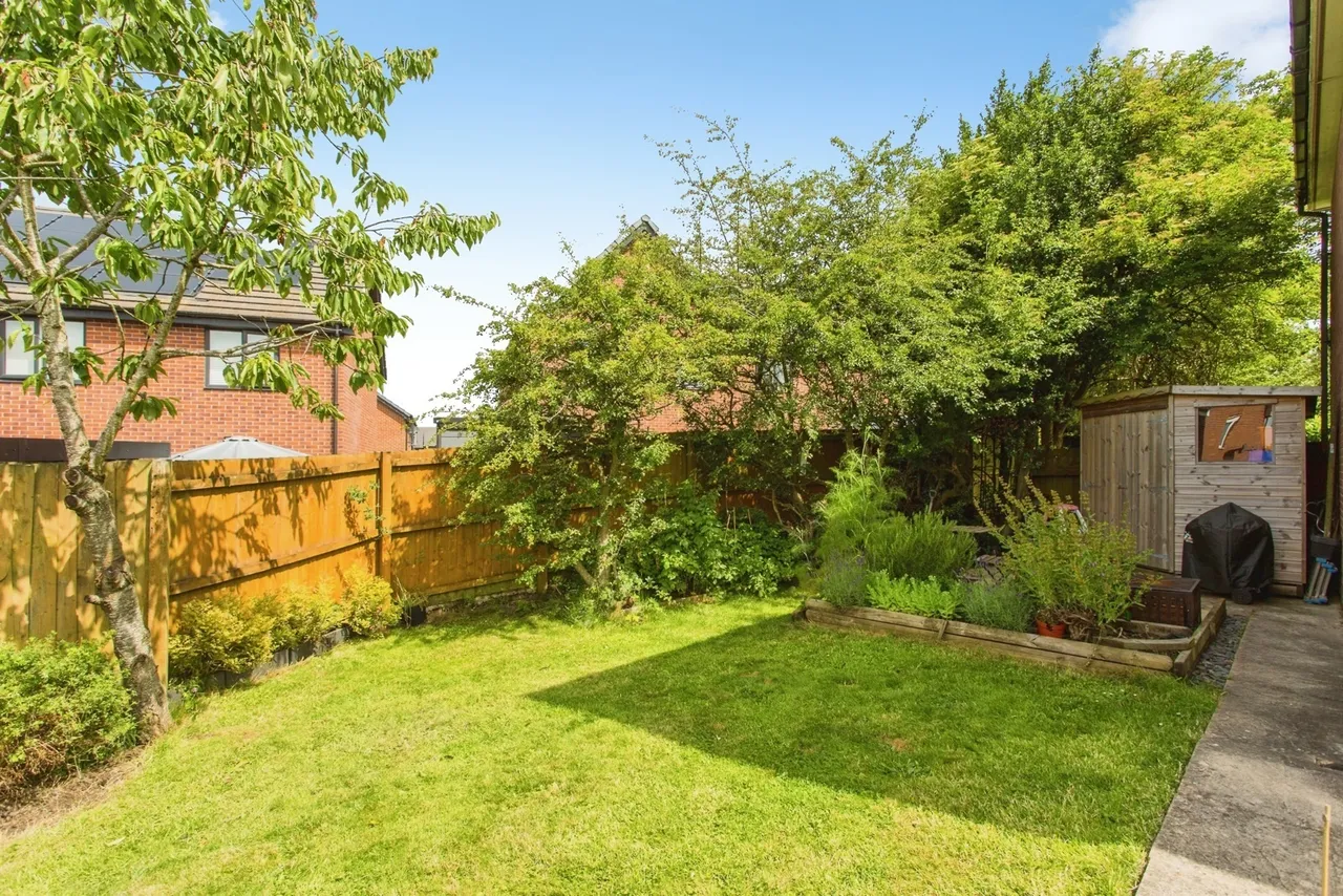 Cypress Close, Leyland, PR25, photo 22