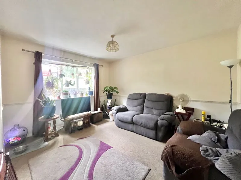 Herbert Road, High Wycombe HP13 7HH, photo 2