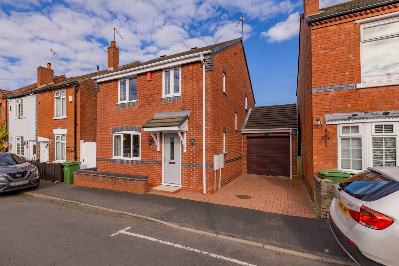 Summer Street, Kingswinford, DY6, photo 43