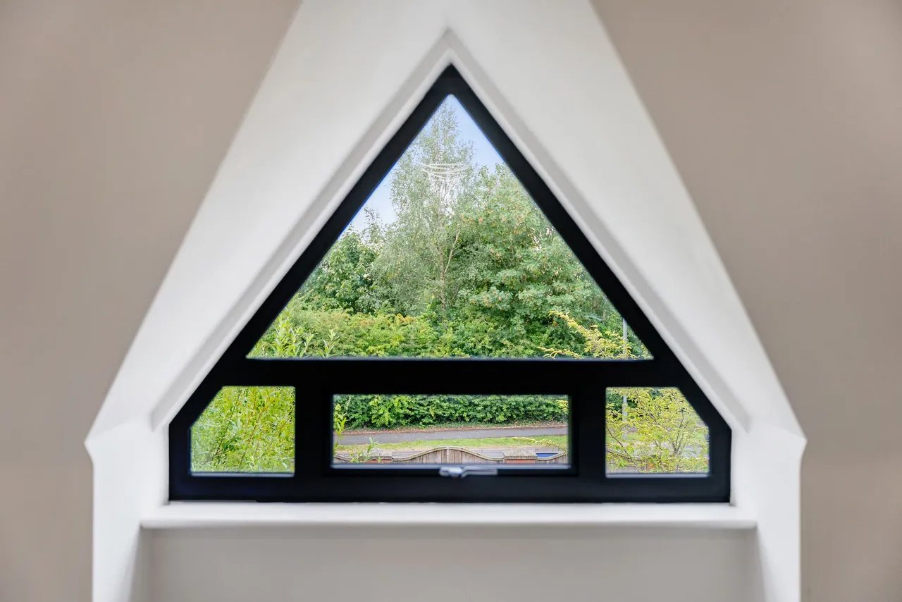 Grovewood Warrington Road, Bold Heath, Widnes, WA8 3UX, photo 18