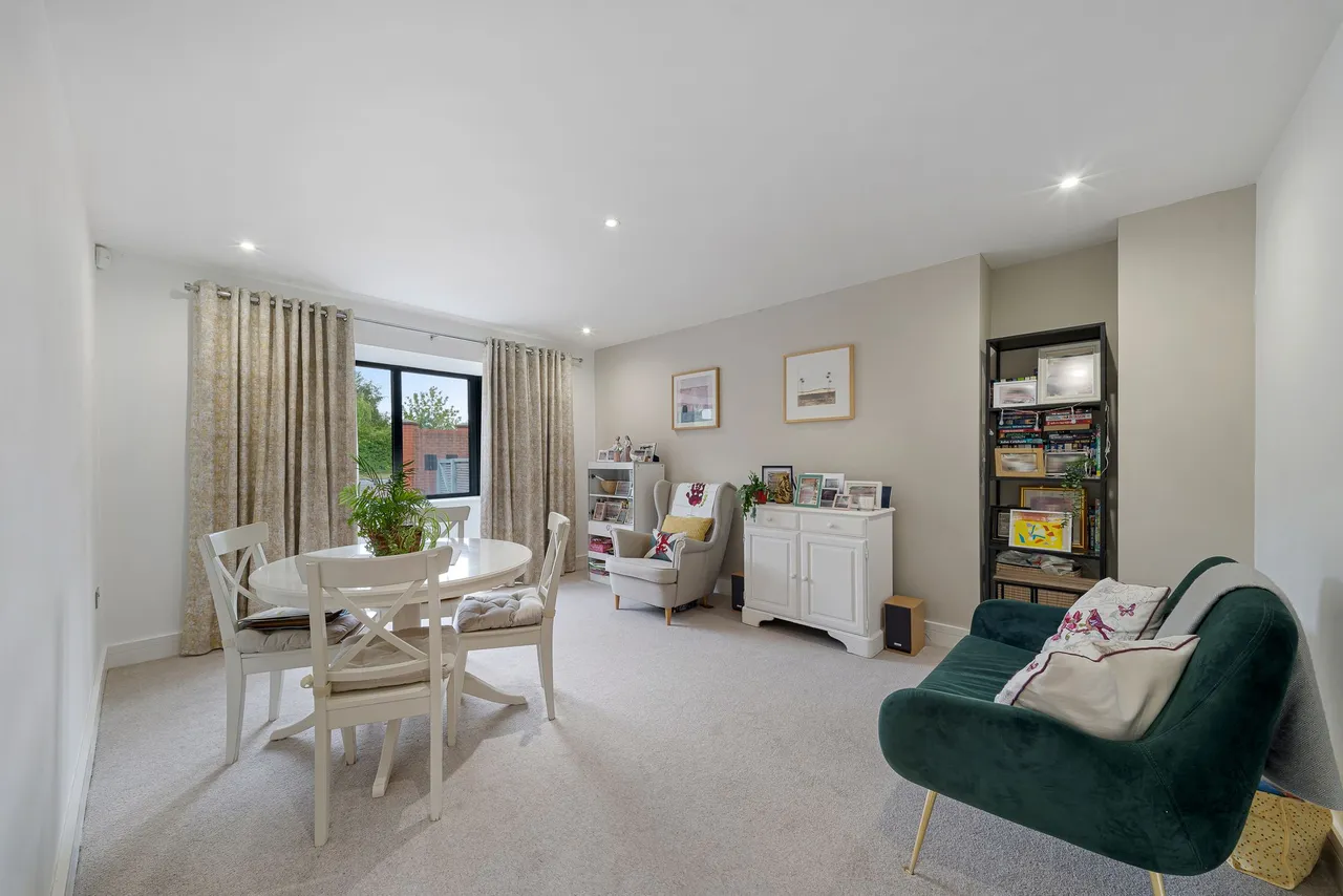 Grovewood Warrington Road, Bold Heath, Widnes, WA8 3UX, photo 9