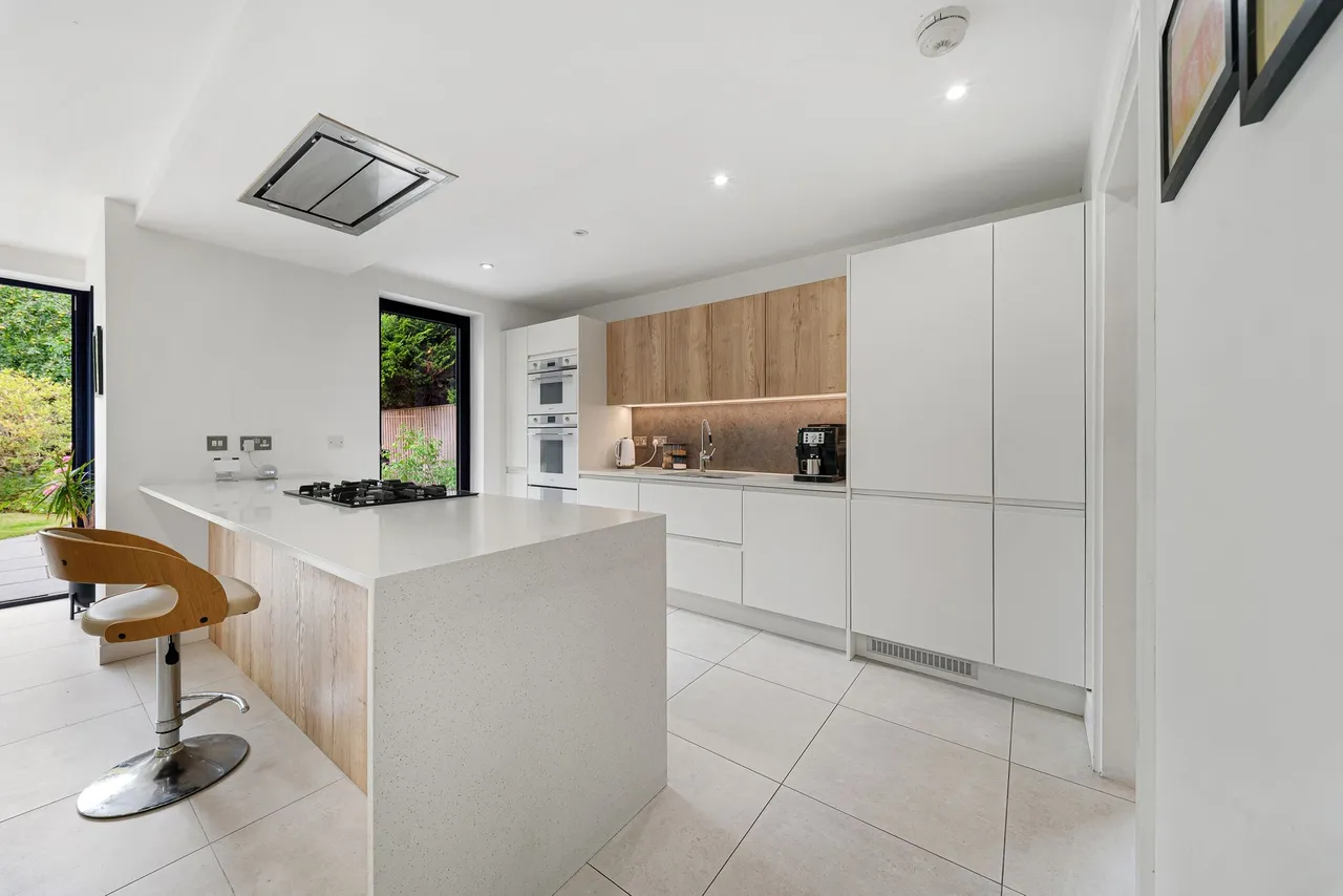 Grovewood Warrington Road, Bold Heath, Widnes, WA8 3UX, photo 4