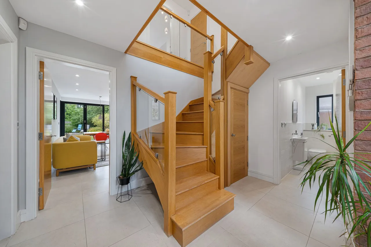 Grovewood Warrington Road, Bold Heath, Widnes, WA8 3UX, photo 11
