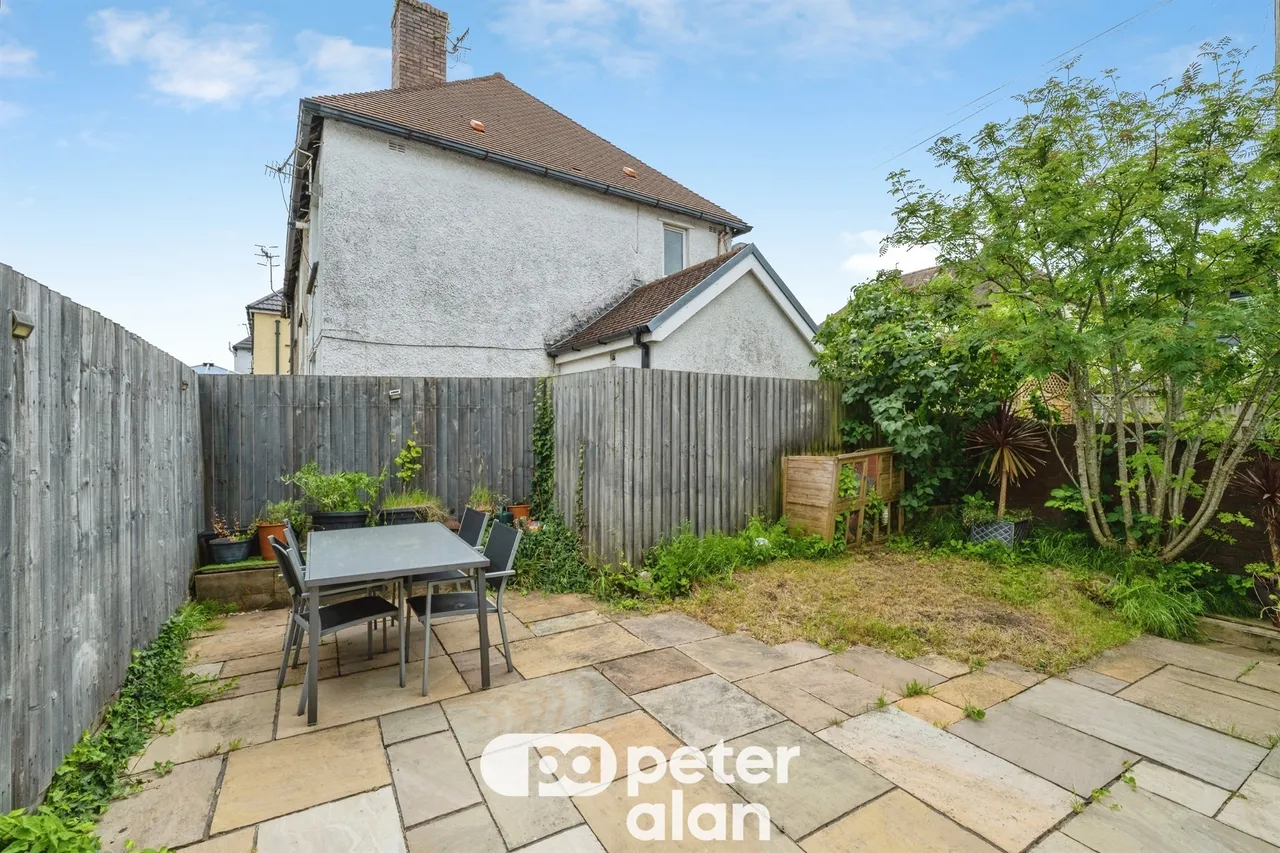 Caederwen Road, Neath, SA11, photo 8
