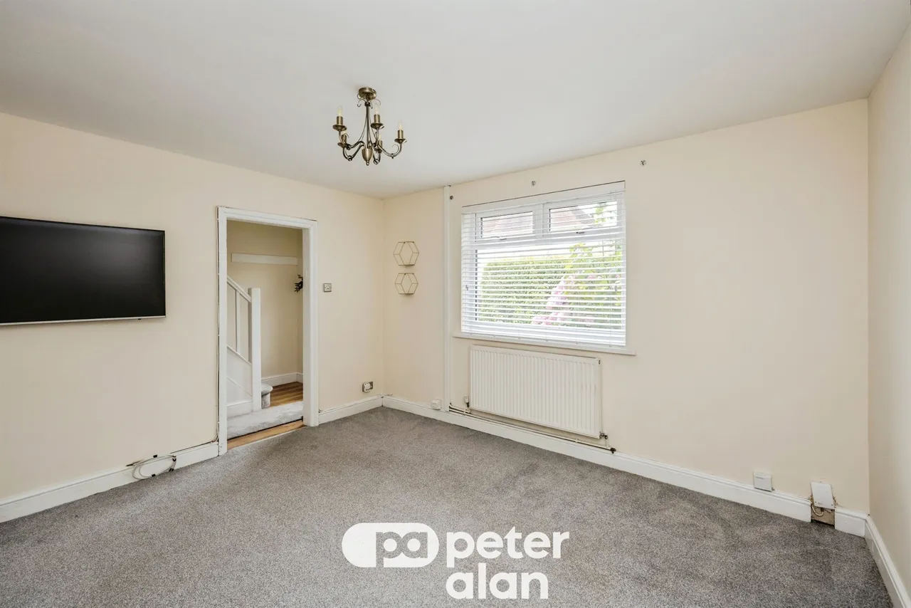 Caederwen Road, Neath, SA11, photo 12