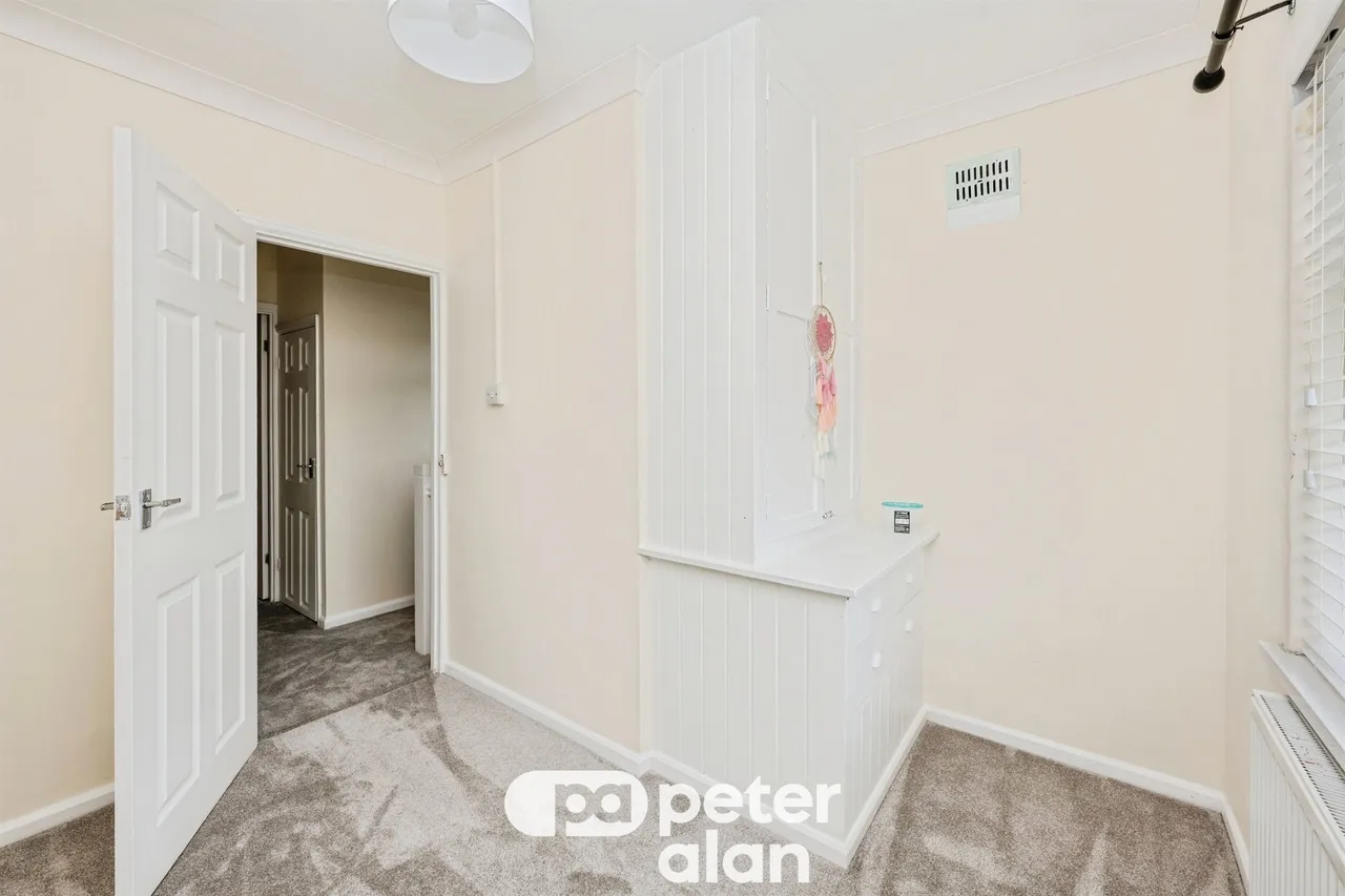 Caederwen Road, Neath, SA11, photo 16