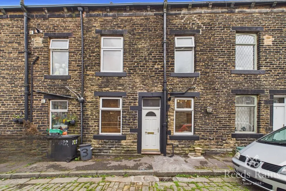 2 bed house for sale — Victoria Street, Todmorden, OL14