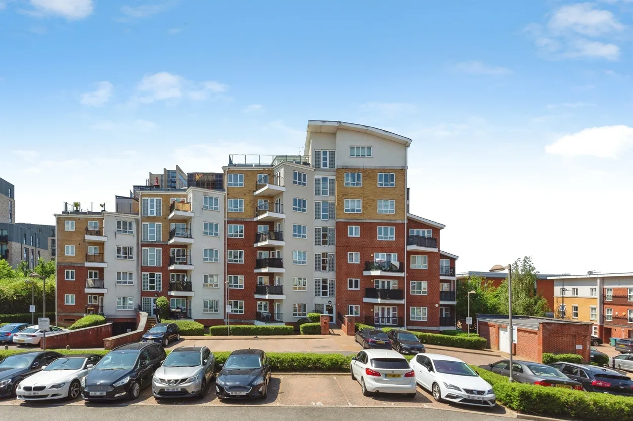 The Gateway, Watford, WD18, photo 16