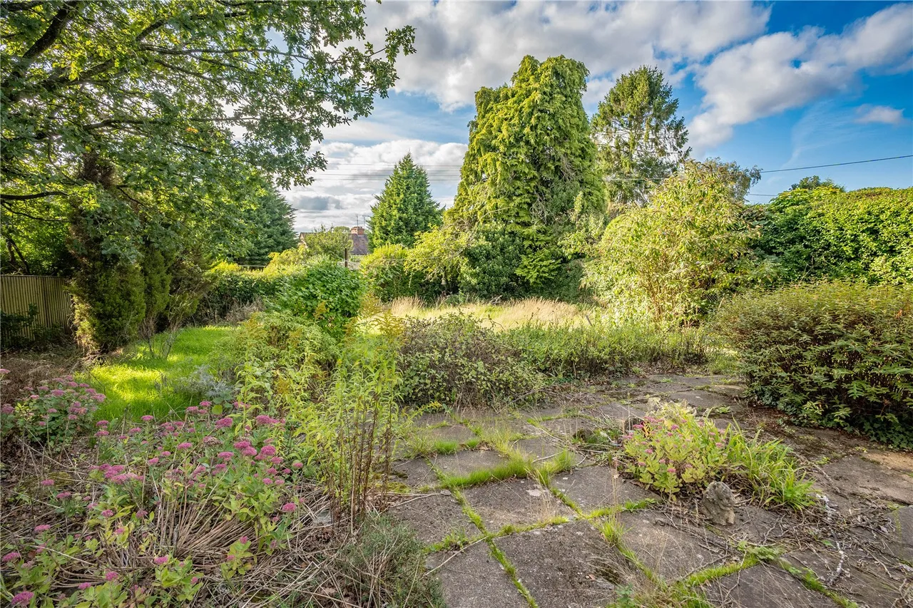 Belbroughton Road, Clent, Stourbridge, Worcestershire, DY9 9RD, photo 2