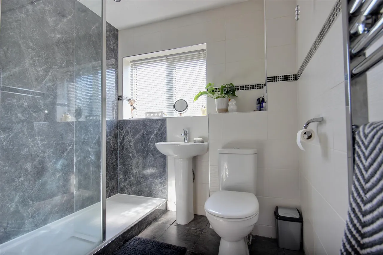 Hambling Drive, Beverley, photo 14