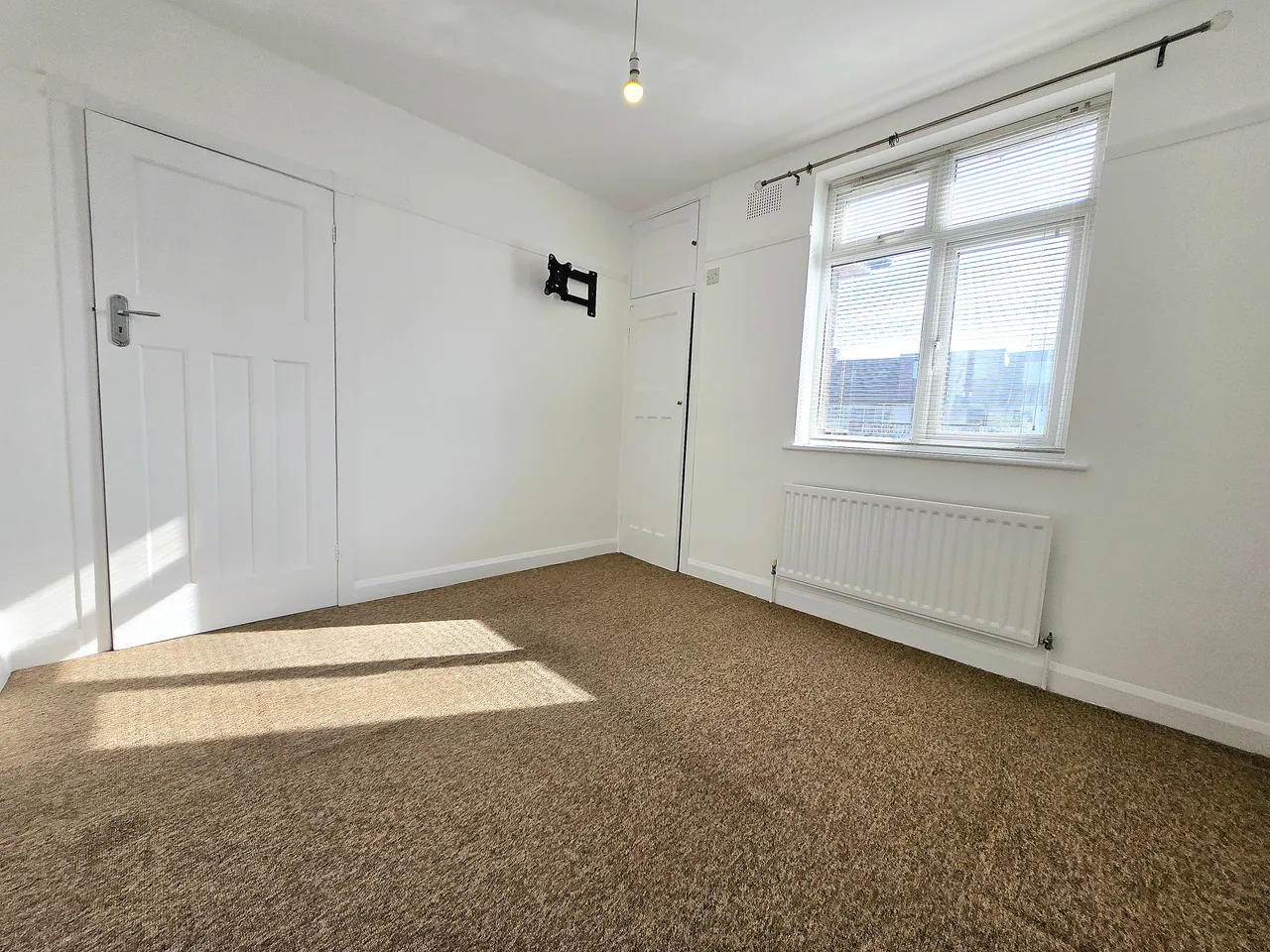 Wordsworth Avenue, Greenford, UB6, photo 5