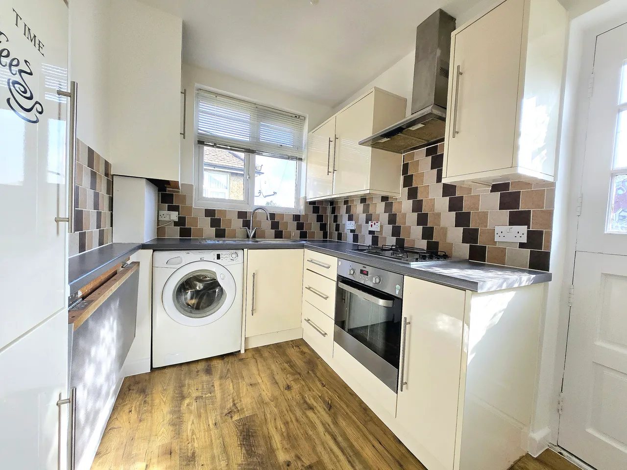 Wordsworth Avenue, Greenford, UB6, photo 6