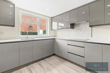 Croydon Road, Beddington, photo 10