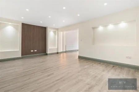 Croydon Road, Beddington, photo 3