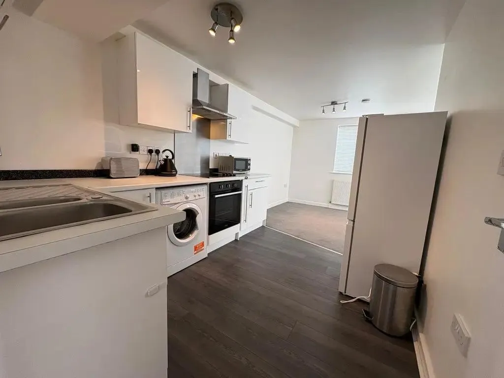 Gordon Road, Thatcham, RG18, photo 5