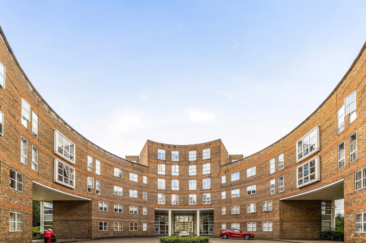 2 bed flat for sale — 71 King Henrys Reach, Manbre Road, London