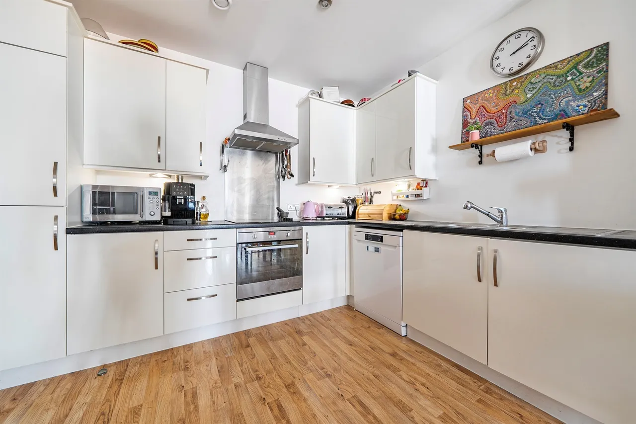 Canning Square, Enfield, EN1, photo 4