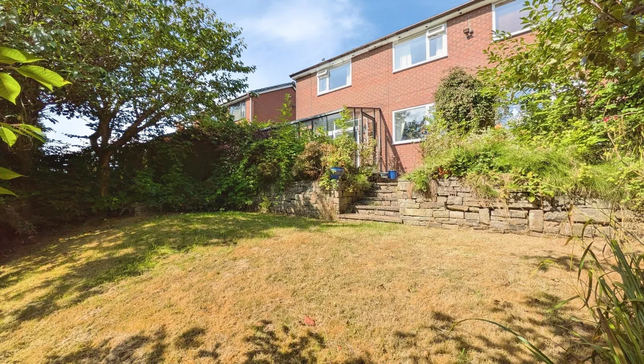 The Woods, Grotton, OL4, photo 25
