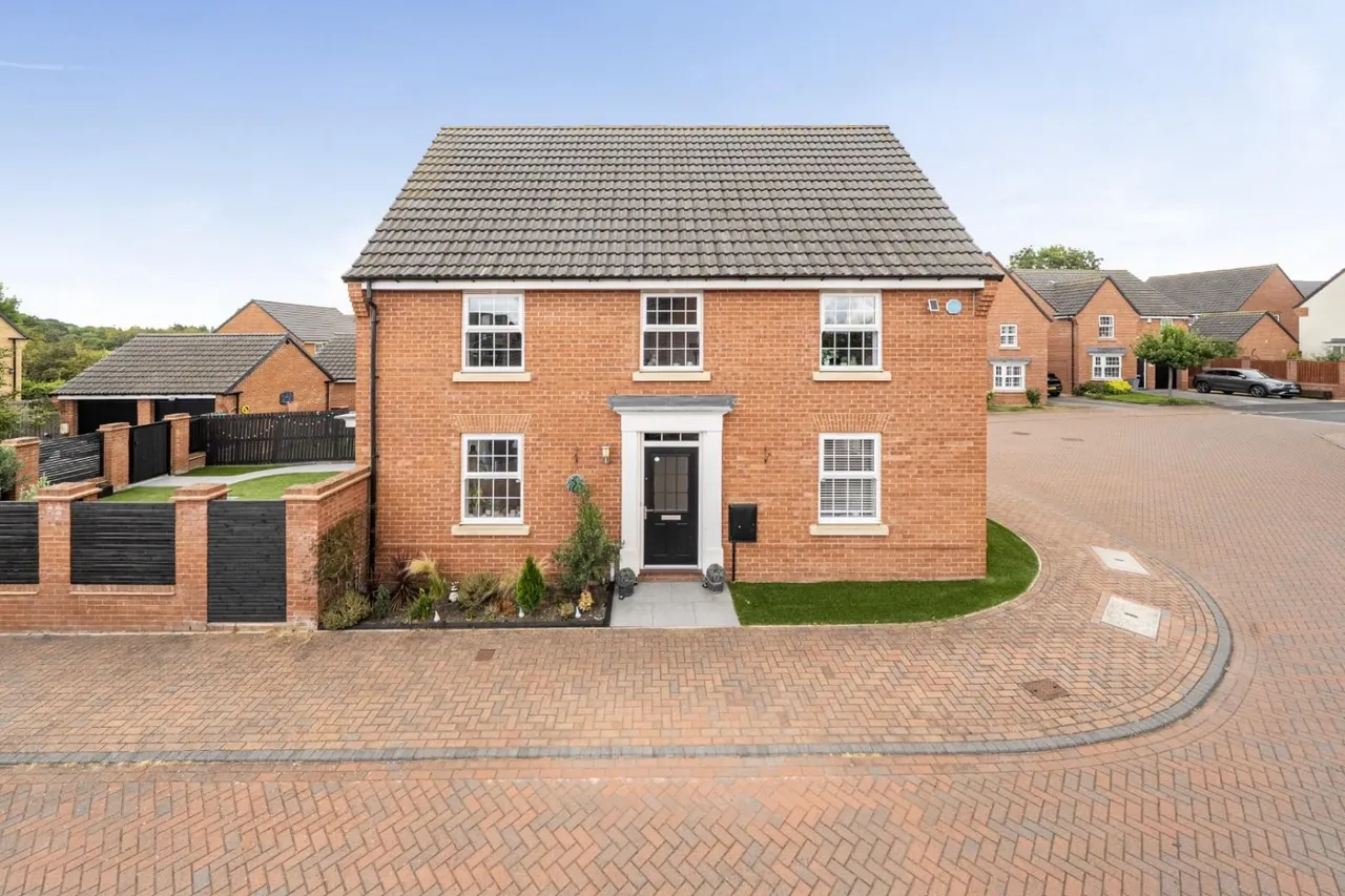 4 bed house for sale, Field View, Wetherby, LS22