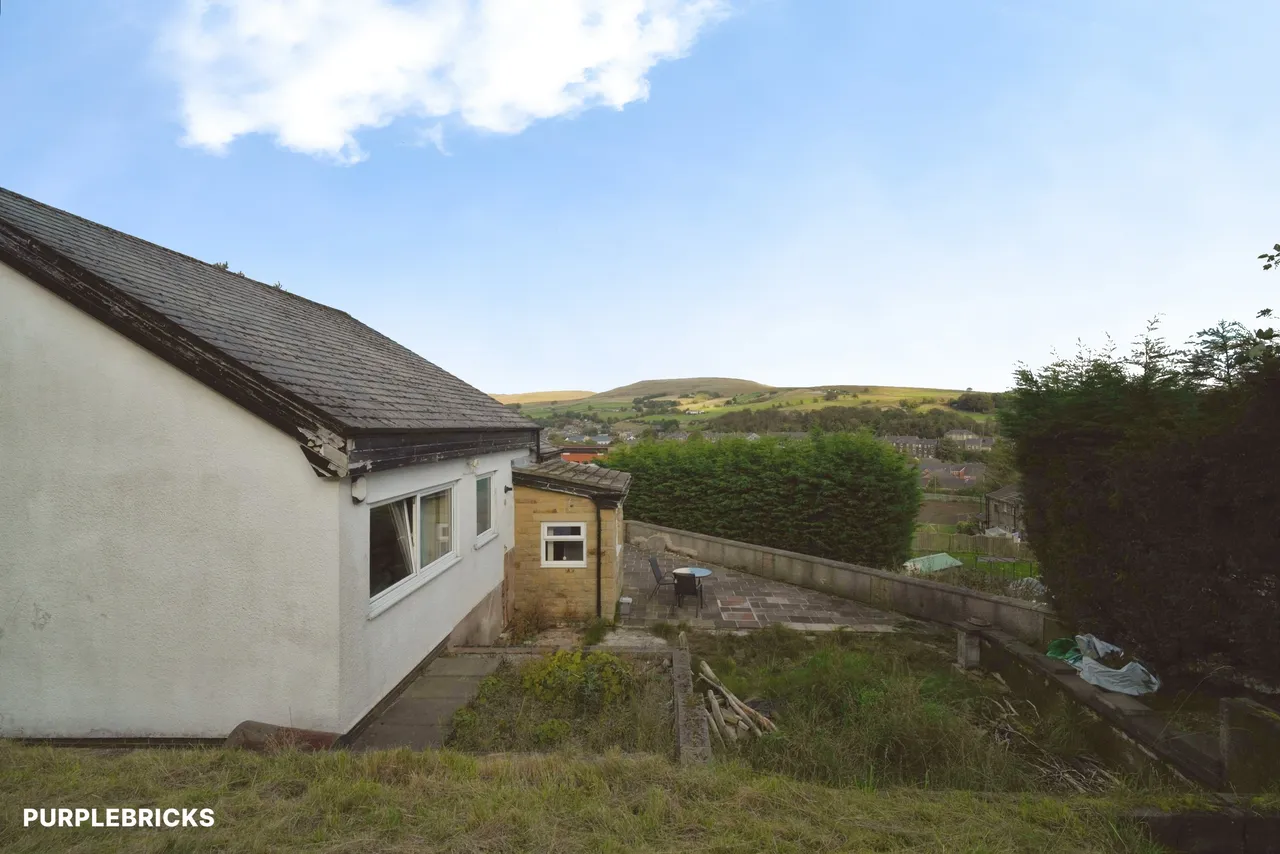 Cockhall Lane, Rochdale, OL12, photo 23