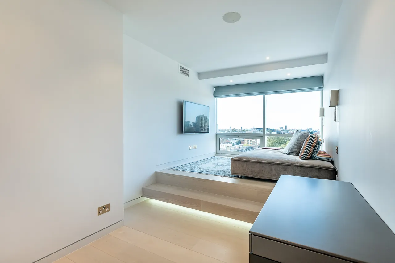 Grosvenor Road, London, SW1V, photo 12