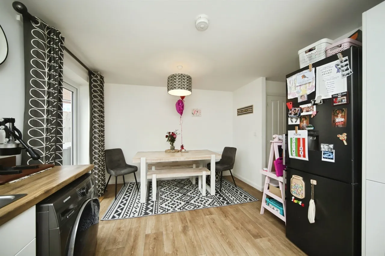 Merton Road, Rumwell, TA4, photo 5