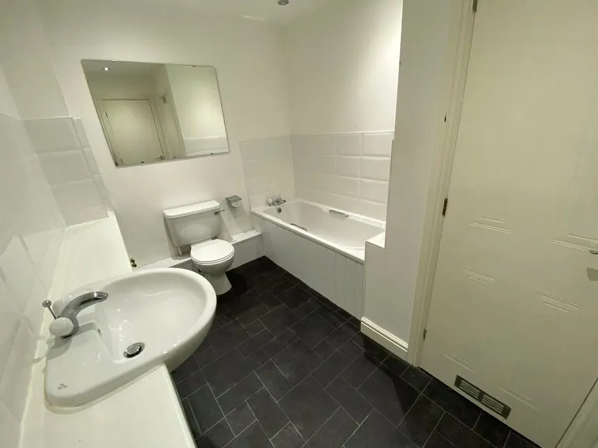 Jesmond Road, NE2, photo 6