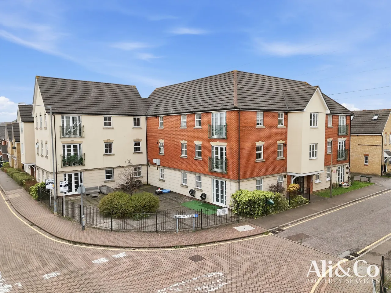 Rawlyn Close, Chafford Hundred, Essex, RM16 6BS, photo 12