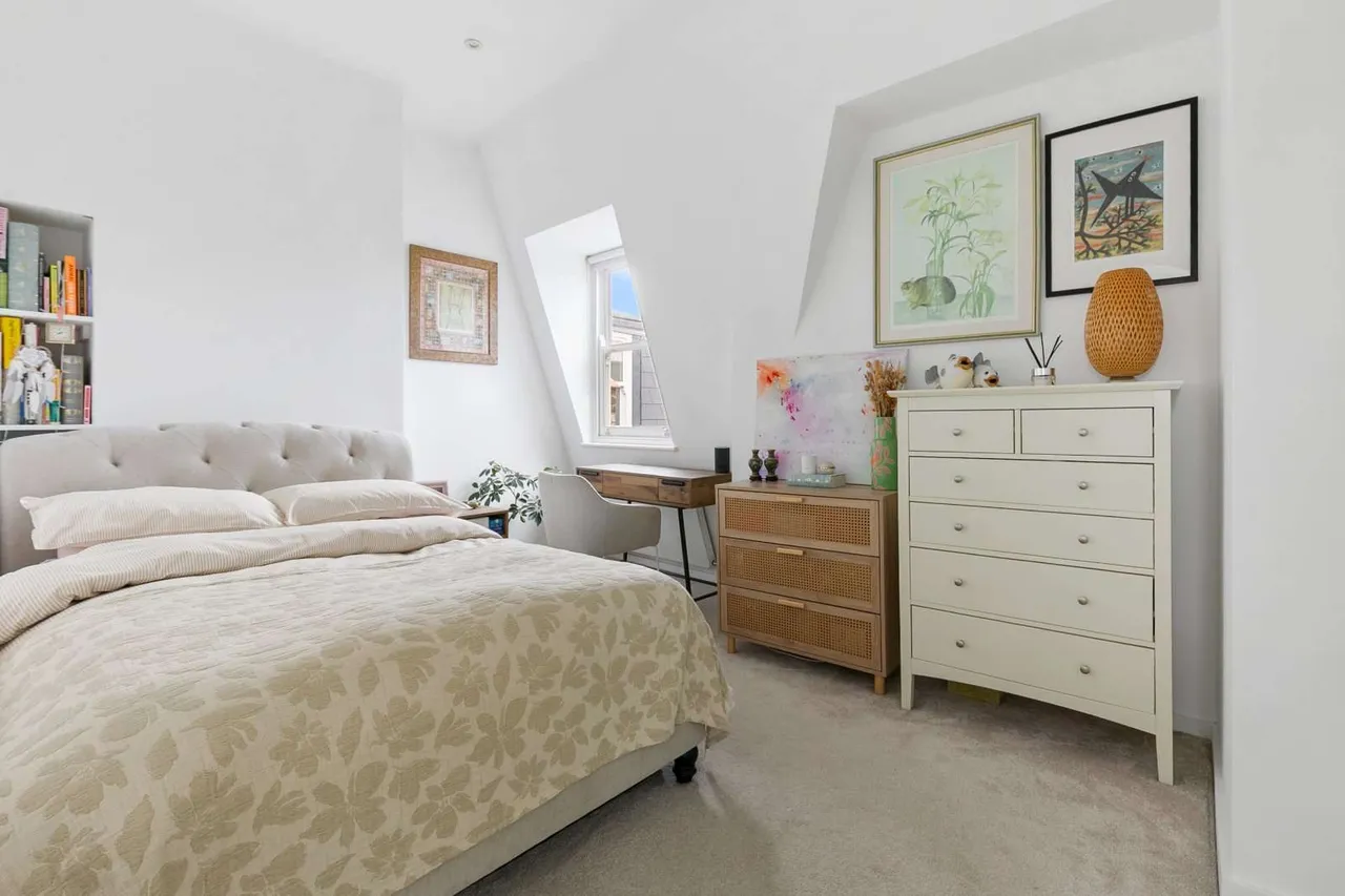 Elmfield Road, London, SW17 8AA, photo 5