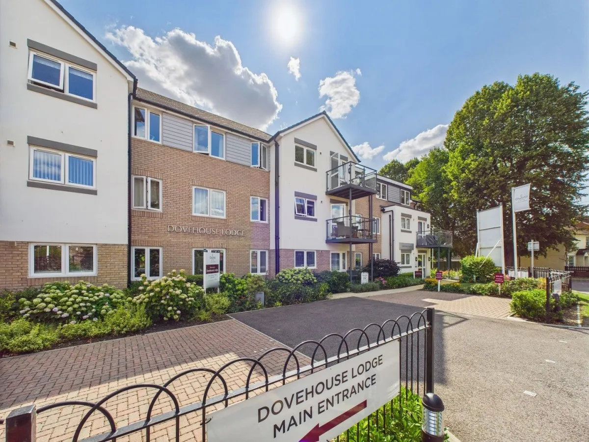 1 bed flat for sale, Dovehouse Lodge Hitchin, SG5