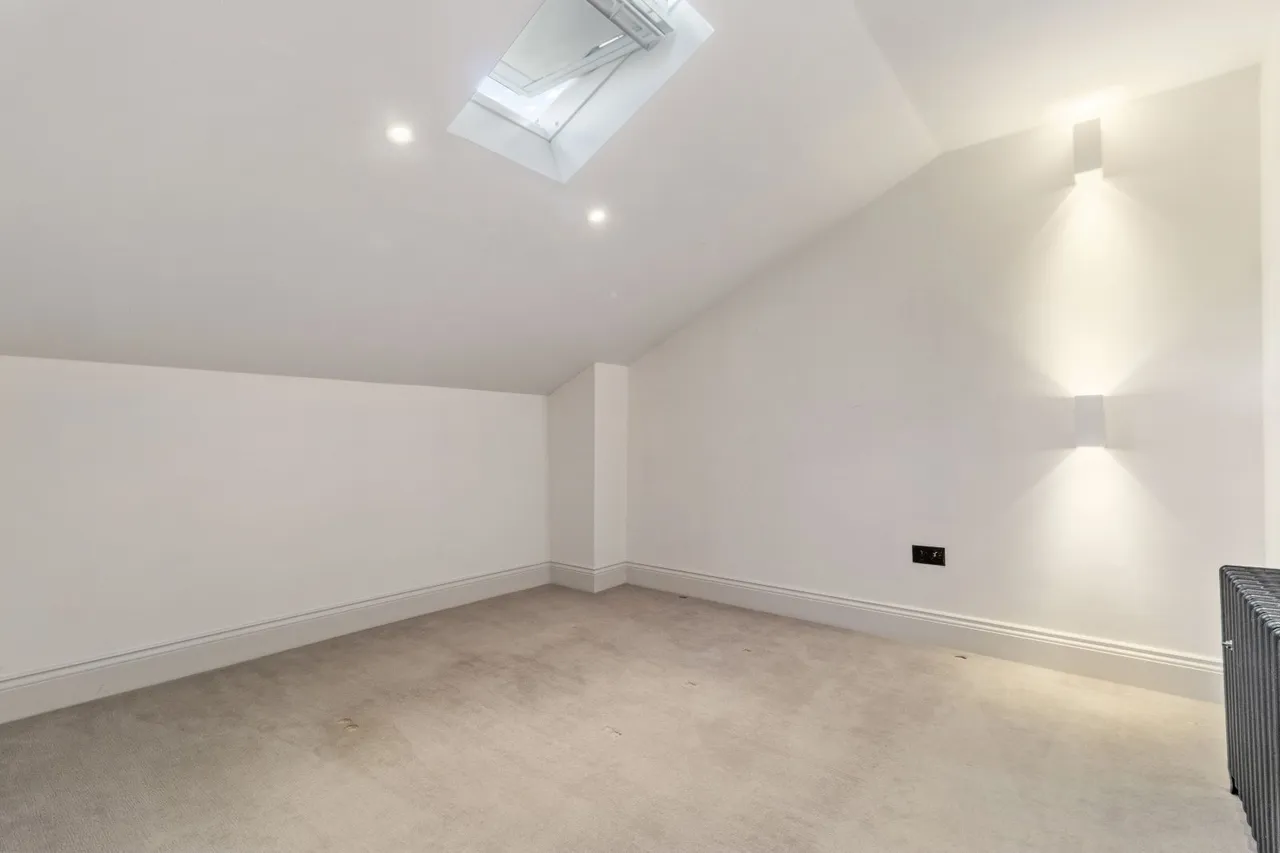 Cavendish Place, Bowdon, WA14, photo 16
