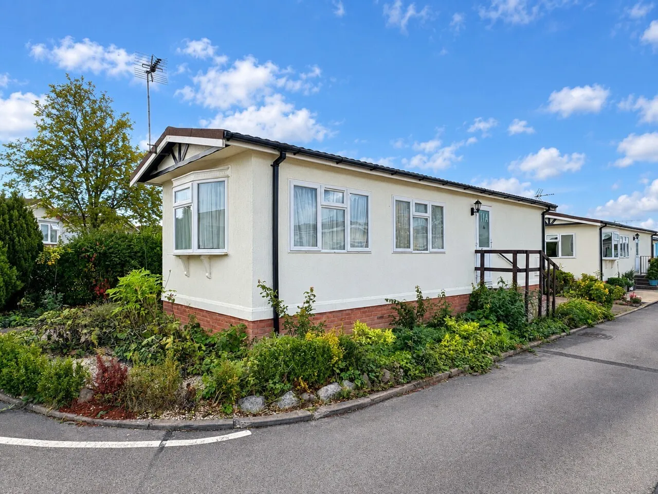 2 bed park home for sale — Hill Top Park, Princethorpe, Rugby