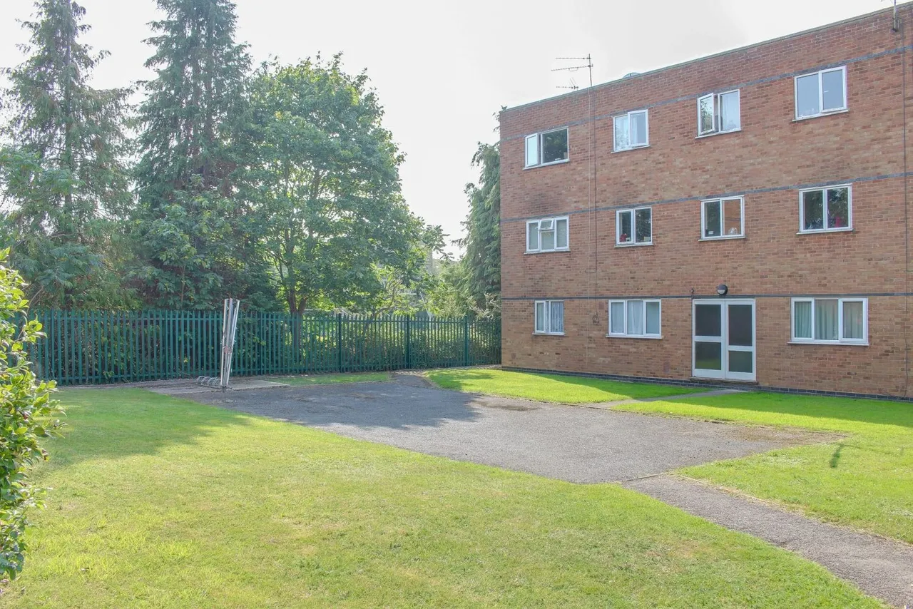 Soulbury Road, Linslade, LU7, photo 11