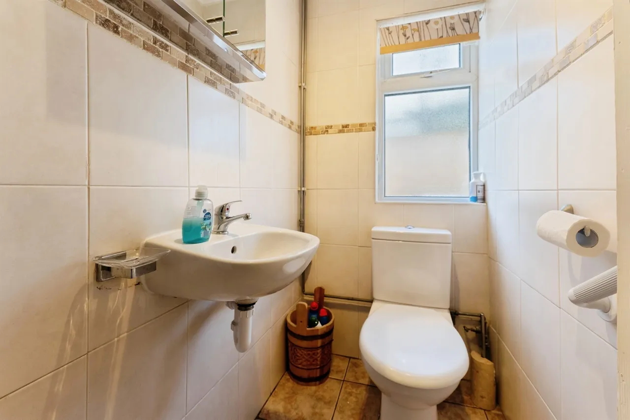 Ravenswood Avenue, Rock Ferry, CH42, photo 9