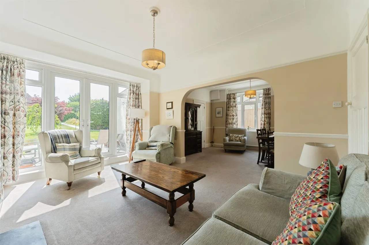 Ravenswood Avenue, Rock Ferry, CH42, photo 7