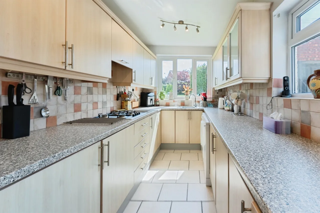 Ravenswood Avenue, Rock Ferry, CH42, photo 4