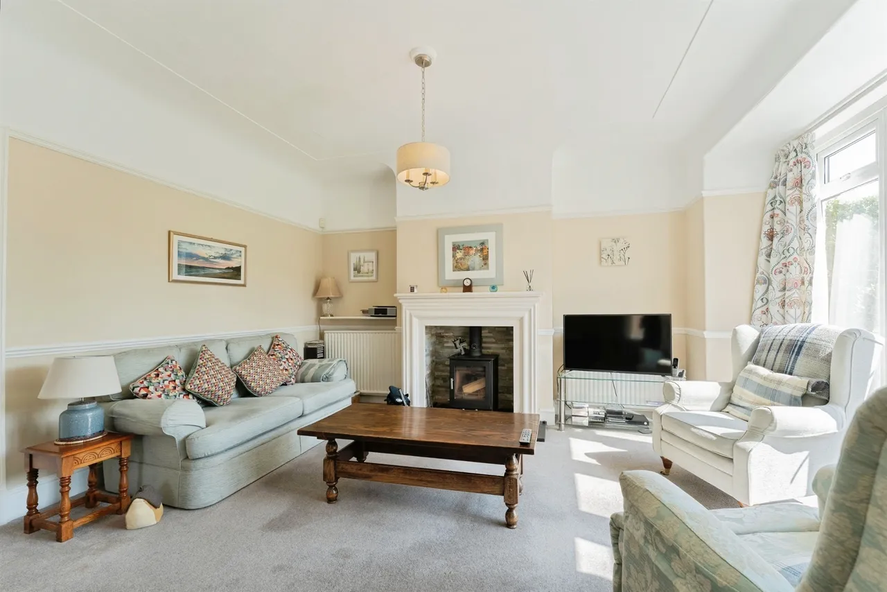 Ravenswood Avenue, Rock Ferry, CH42, photo 8