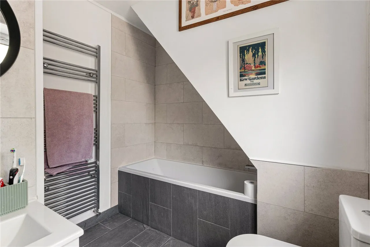 Mellison Road, London, SW17, photo 10