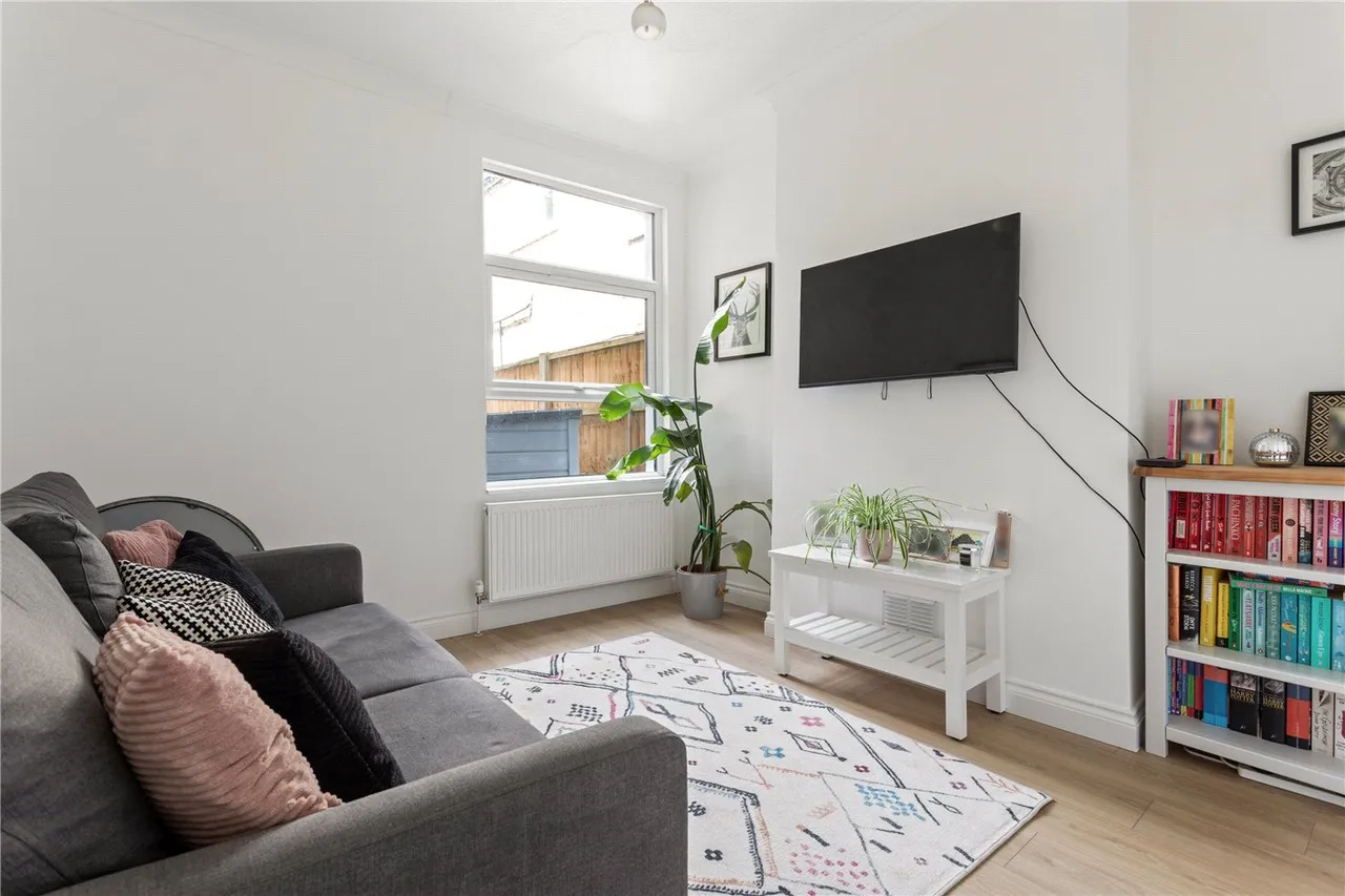 Mellison Road, London, SW17, photo 2