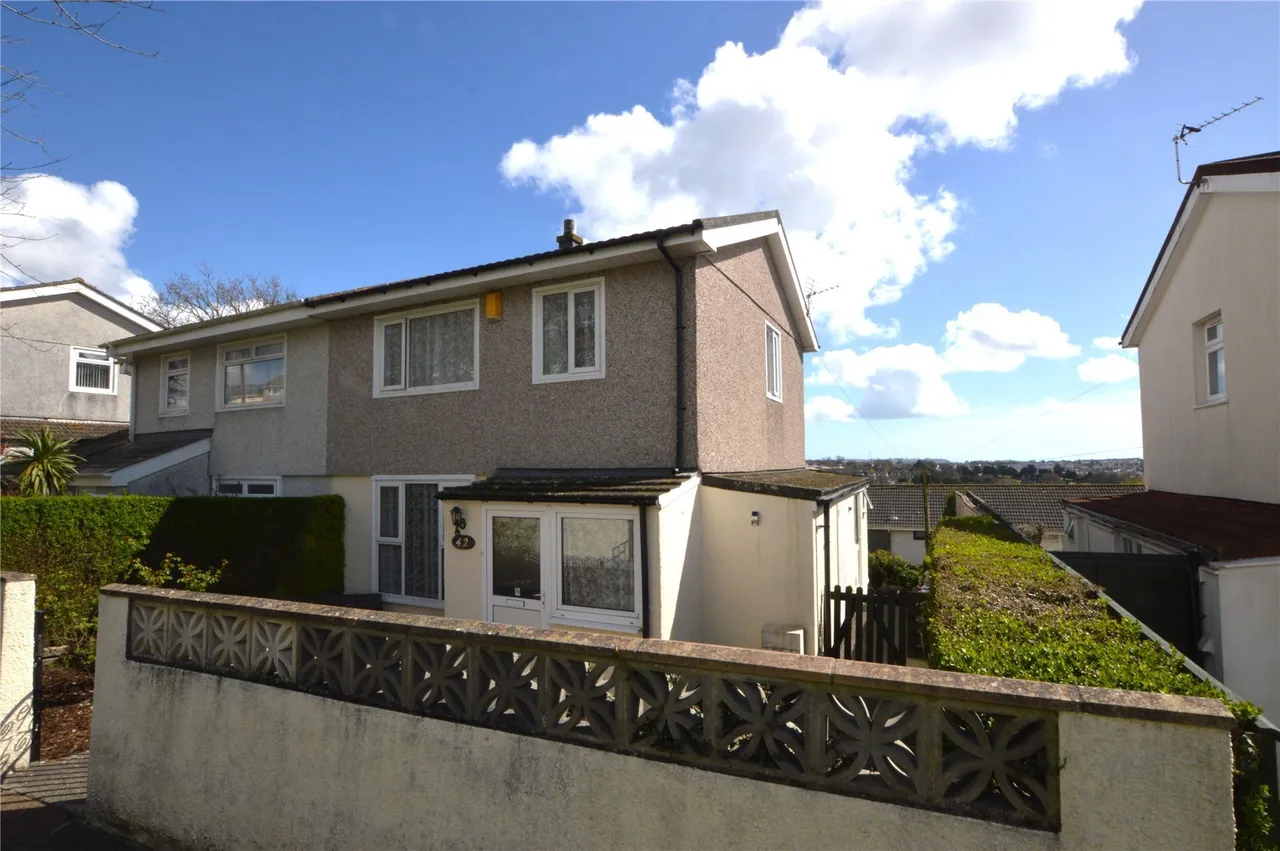 3 bed property for sale — Kings Tamerton Road, Plymouth, Devon, PL5