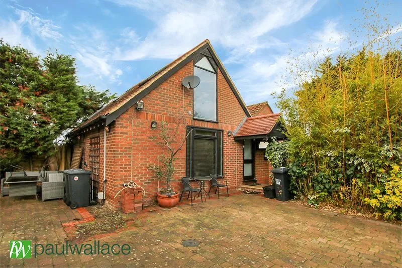 1 bed house to rent, Crossbrook Street, Cheshunt, EN8