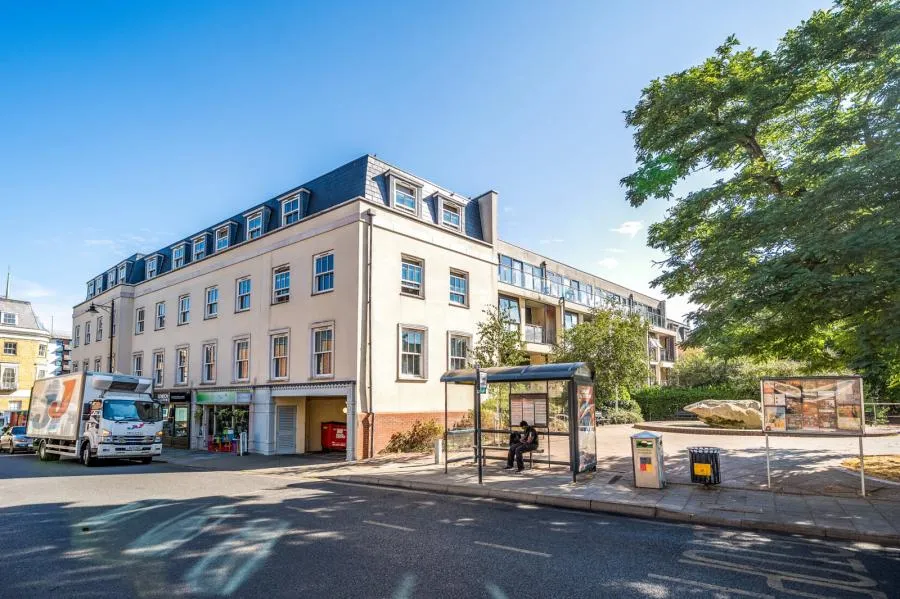 1 bed flat for sale, St. Ives Road, Maidenhead, SL6