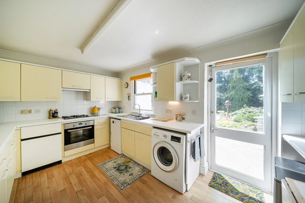Woodhall Drive, Pinner, HA5, photo 7