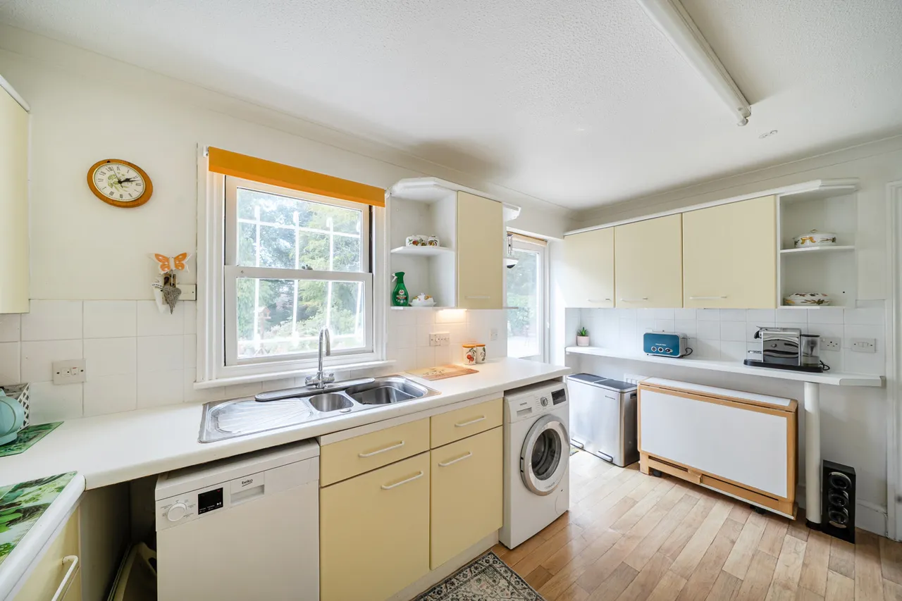 Woodhall Drive, Pinner, HA5, photo 24